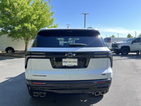 New 2026 Chevrolet Traverse RS FWD image 8
