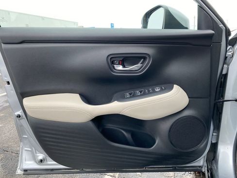 Used 2024 Honda HR-V EX-L image 19