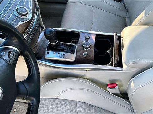 Used 2015 INFINITI Q70 3.7 w/ Deluxe Touring Package image 15