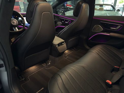 Used 2022 Mercedes-Benz EQS 580 4MATIC Sedan image 13