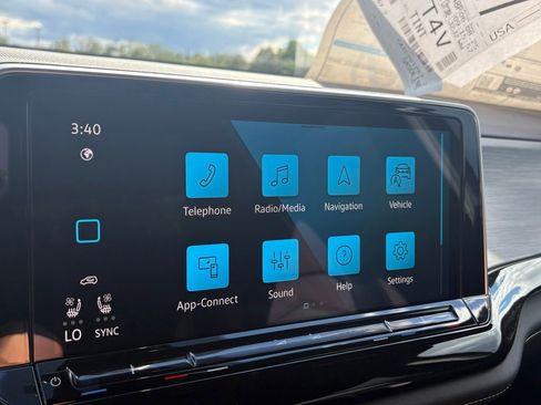 New 2026 Volkswagen Atlas Cross Sport SE AWD/4WD image 24