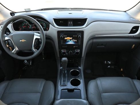 Used 2014 Chevrolet Traverse LT image 6