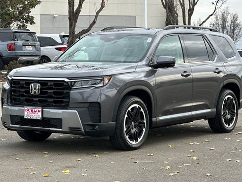 New 2026 Honda Pilot Touring image 8