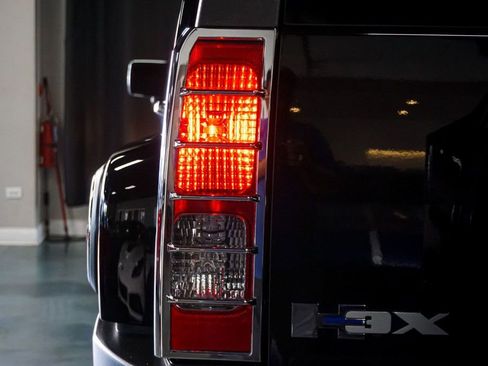 Used 2009 HUMMER H3 Alpha image 76