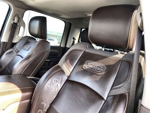 Used 2025 RAM 3500 Longhorn image 11