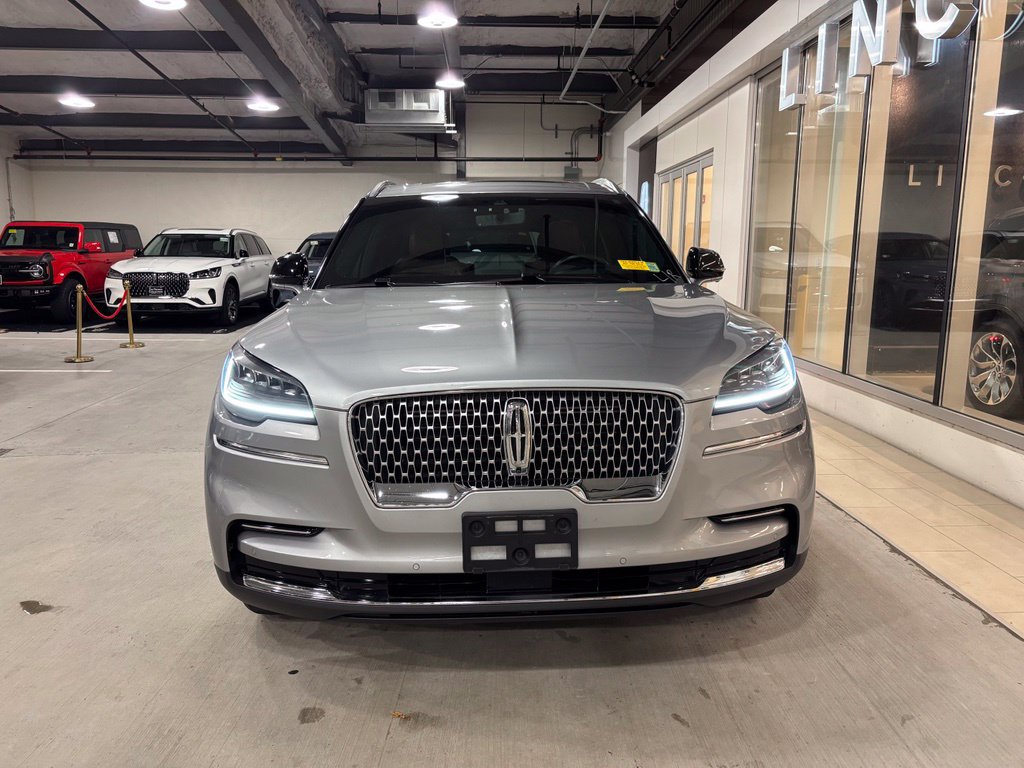 Used 2023 Lincoln Aviator Reserve w/ Elements Package Plus AWD/4WD image 5