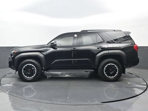 Used 2025 Toyota 4Runner TRD Off-Road Premium AWD/4WD image 23