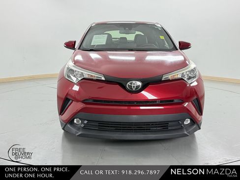 Used 2019 Toyota C-HR Limited FWD image 2