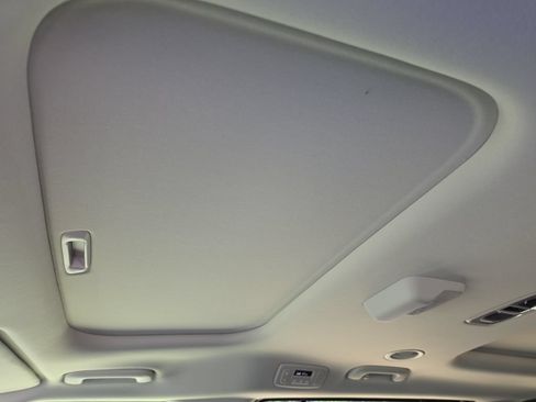 New 2026 Kia Carnival SX FWD image 23
