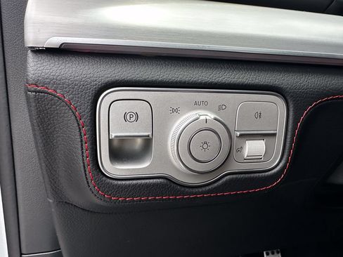 Certified 2025 Mercedes-Benz GLE 53 AMG 4MATIC image 34