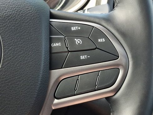 Certified 2021 Jeep Cherokee Latitude Lux w/ Sun & Sound Group AWD/4WD image 23