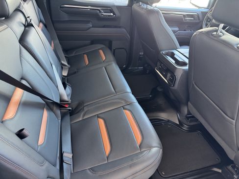 Certified 2025 GMC Sierra 1500 AT4 AWD/4WD image 20