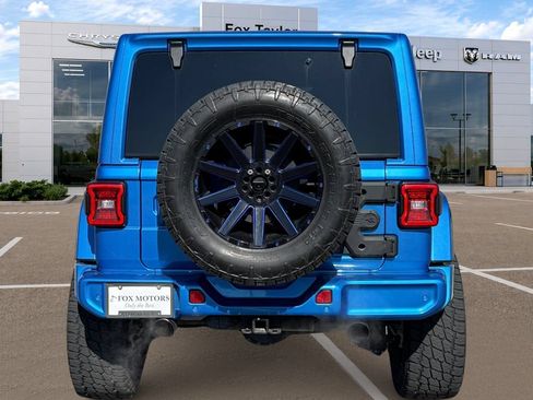 Used 2022 Jeep Wrangler Unlimited Sahara AWD/4WD image 5