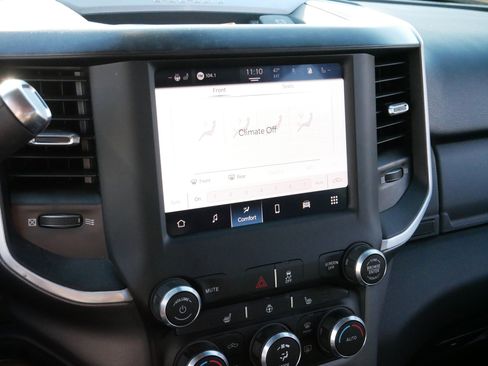 Used 2022 RAM 3500 Big Horn w/ Level C Equiment Group image 22