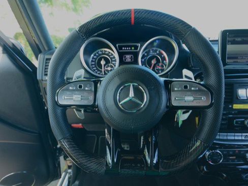 Used 2015 Mercedes-Benz G 63 AMG 4MATIC image 19