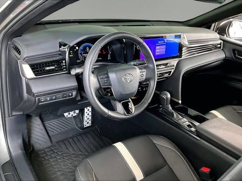 Used 2025 Toyota Camry SE w/ Multimedia Upgrade Package FWD image 14