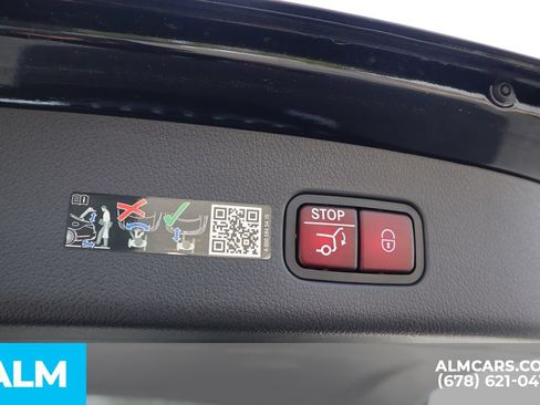 Used 2025 Mercedes-Benz GLC 350e 4MATIC w/ AMG Line image 21
