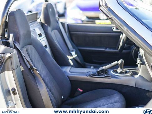 Used 2015 MAZDA MX-5 Miata Grand Touring w/ Premium Package RWD image 23