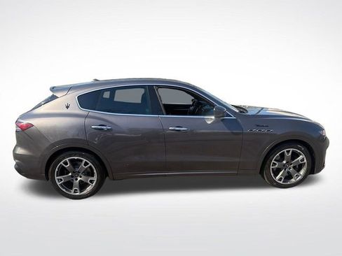 Used 2023 Maserati Levante Modena AWD/4WD image 9