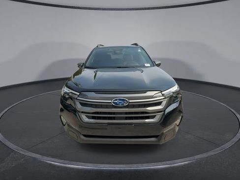 Used 2025 Subaru Forester Premium AWD/4WD image 3
