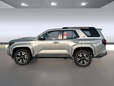Used 2026 Toyota 4Runner TRD Sport Premium AWD/4WD image 2