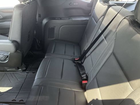 Used 2023 Chevrolet Suburban High Country w/ Max Trailering Package AWD/4WD image 7
