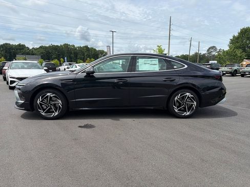 New 2026 Hyundai Sonata SEL FWD image 2
