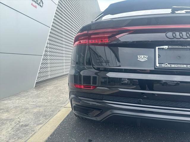 Used 2022 Audi Q8 Prestige AWD/4WD image 26