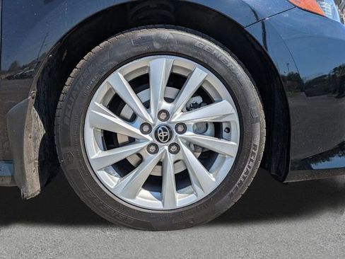 Used 2022 Toyota Camry LE image 11