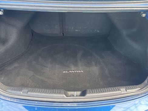 Used 2016 Hyundai Elantra Value Edition FWD image 18