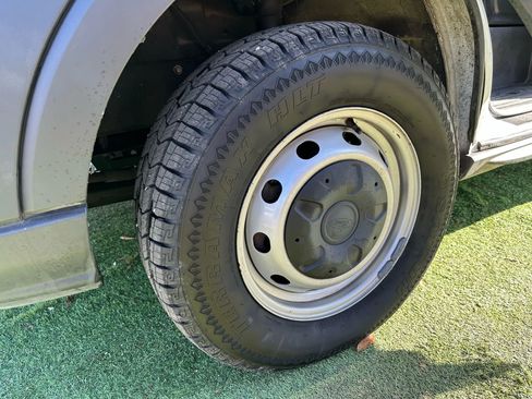 Used 2016 Ford Transit 350 XL image 34