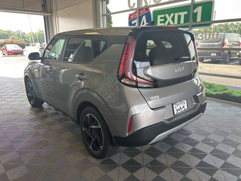 New 2025 Kia Soul EX image 4