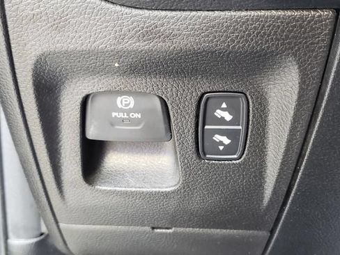 Used 2019 RAM 1500 Laramie AWD/4WD image 25