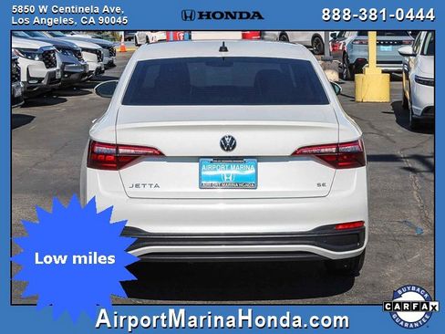Used 2023 Volkswagen Jetta SE image 13