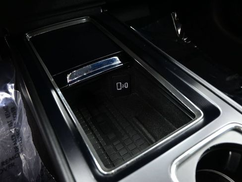 Used 2023 Lincoln Corsair FWD w/ Equipment Group 101A image 20
