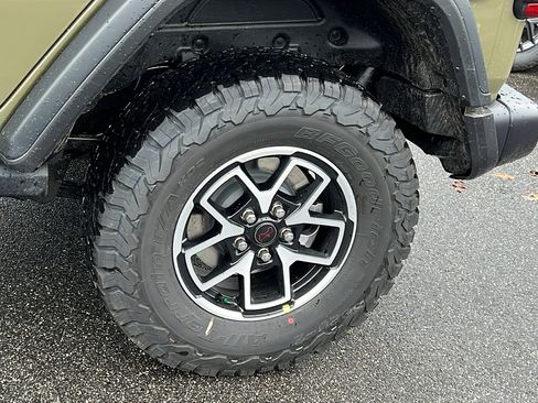 New 2026 Jeep Wrangler Unlimited Rubicon image 12