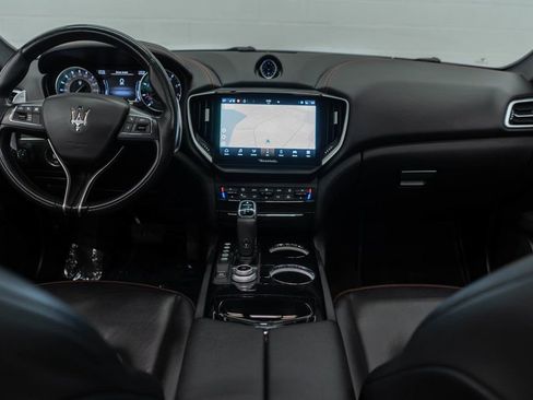 Used 2022 Maserati Ghibli Modena Q4 image 9
