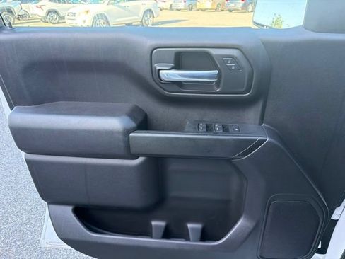 Used 2025 Chevrolet Silverado 1500 W/T w/ Trailering Package RWD image 10