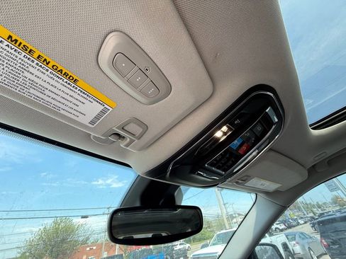 Used 2023 Jeep Grand Cherokee L Limited w/ Black Appearance Package image 23