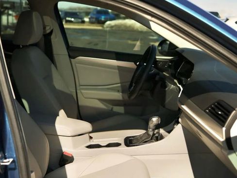 Used 2019 Volkswagen Jetta S image 41