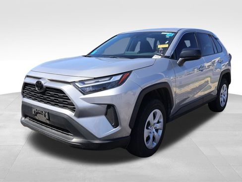 Used 2025 Toyota RAV4 LE FWD image 3