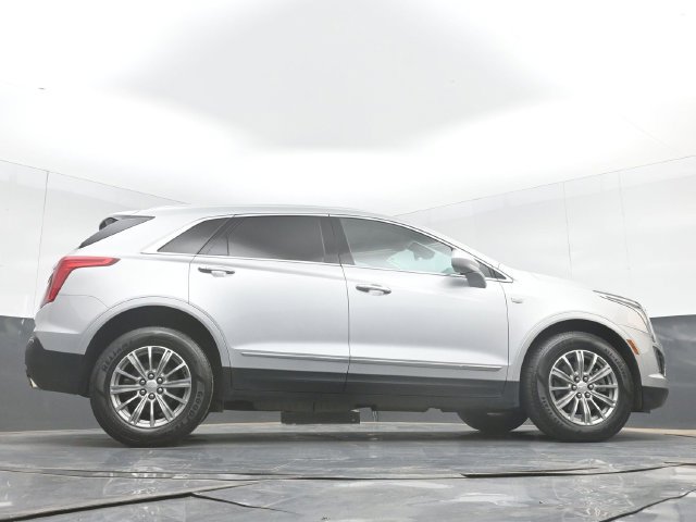 Used 2017 Cadillac XT5 Luxury w/ Driver Awareness Package AWD/4WD image 53