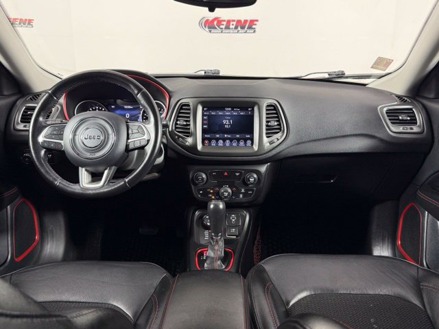 Used 2020 Jeep Compass Trailhawk AWD/4WD image 12