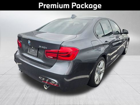 Used 2018 BMW 340i xDrive Sedan w/ Premium Package AWD/4WD image 5