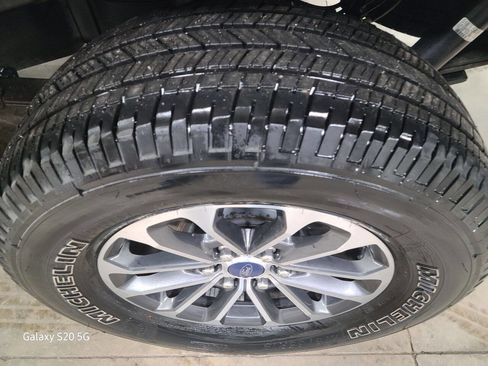 Used 2019 Ford F150 XLT w/ Equipment Group 302A Luxury image 16