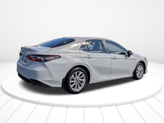 Used 2024 Toyota Camry LE w/ Convenience Package FWD image 3