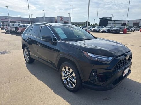 Certified 2022 Toyota RAV4 XLE Premium AWD/4WD image 2