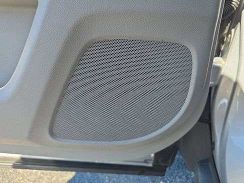 Used 2021 Honda Pilot EX image 16