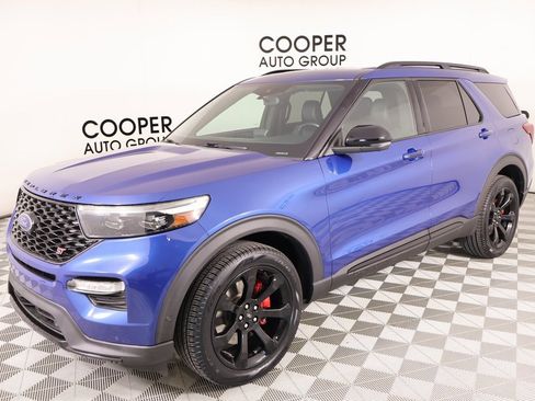 Used 2020 Ford Explorer ST w/ ST Street Pack image 11