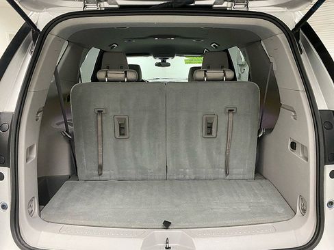 Used 2017 GMC Acadia SLE w/ LPO, Cargo Package image 12